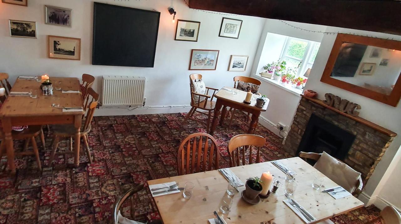Отель Ring O Bells Hinton Blewett Litton  Экстерьер фото